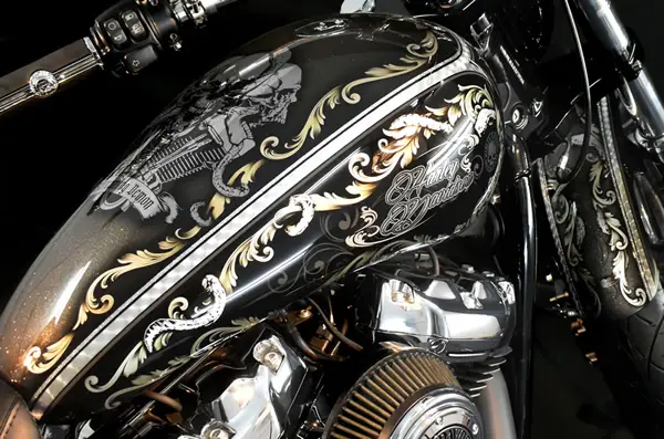 ハーレーオリジナル塗装の施工例