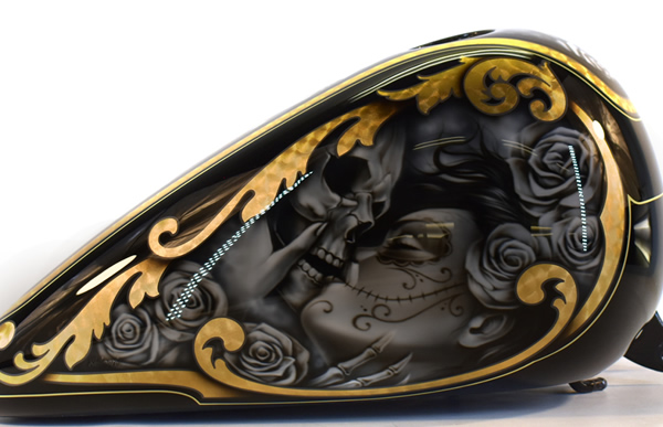 HARLEY DAVIDSON　チョロスタイル　ミューラル
ゴールドリーフ　スピニング模様