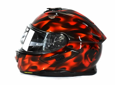 ｜メタリックシルバーにキャンディレッド＆ブルーのグラデーション＋スカルデザイン