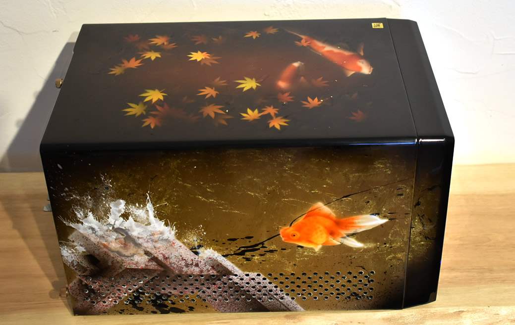 純金箔アートを施した日本Shuttle株式会社様 PC BOX 施工例3