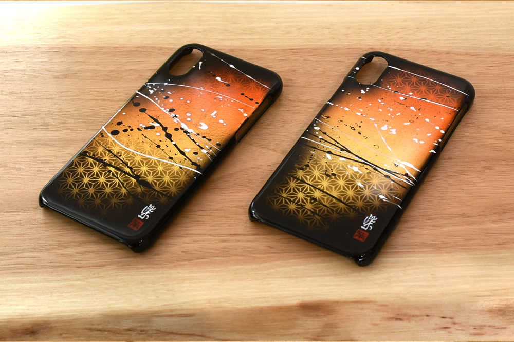 純金箔を贅沢に使用した高級スマートフォンケース  施工例4